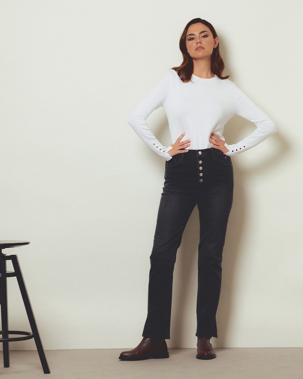 True black rolled-up ankle-length High Waisted Jeans with exposed fly buttons